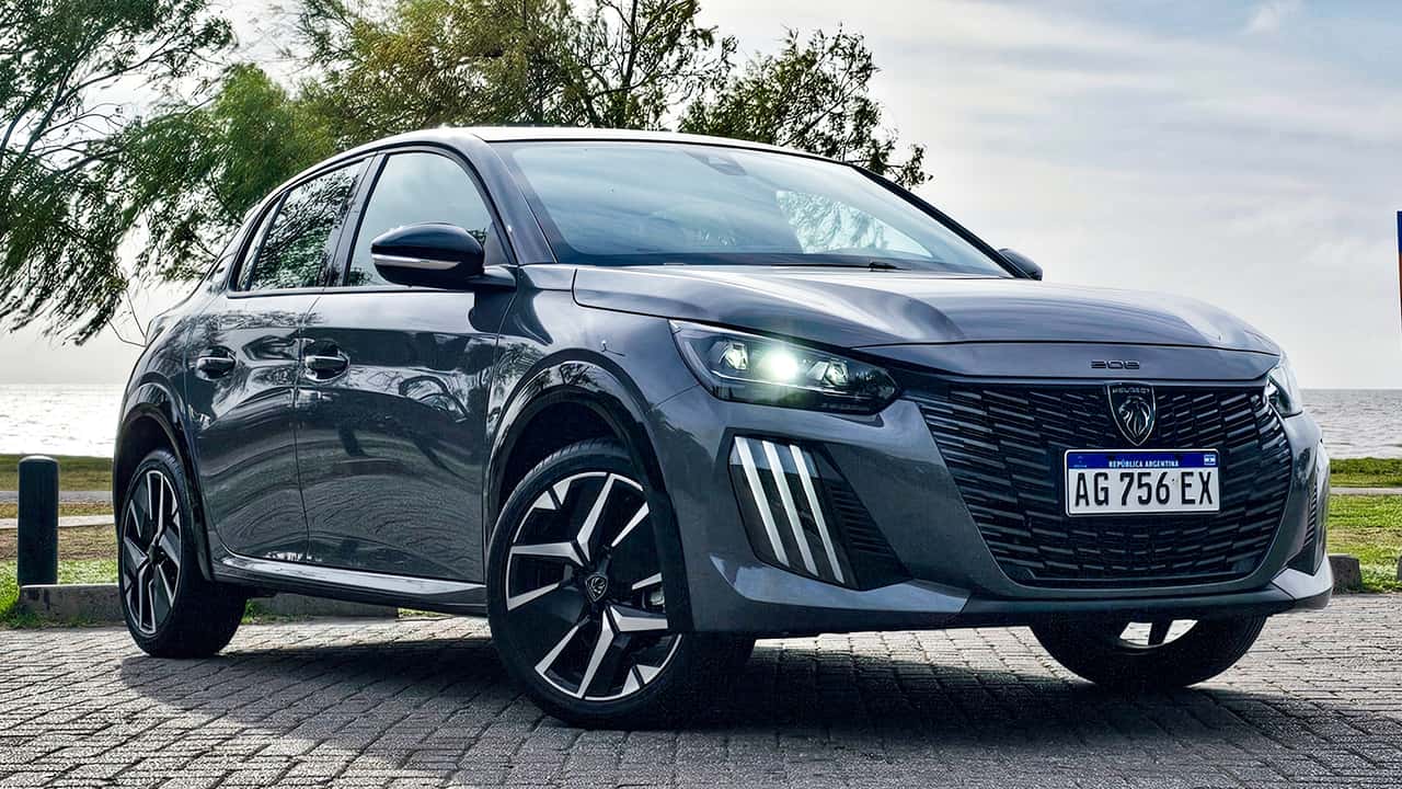 Peugeot 208 - Lateral